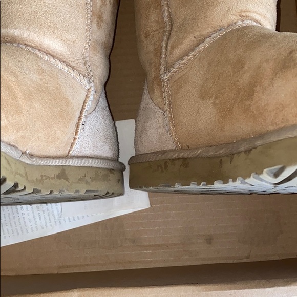 Short Uggs - Picture 3 of 5